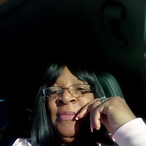 Meet your Posher, Debra